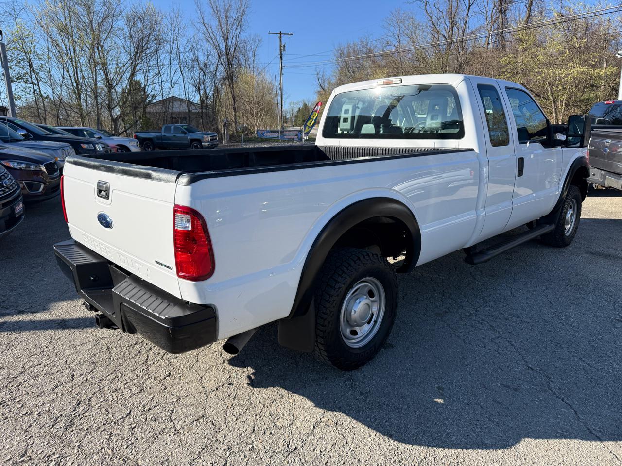 Ford F-250 SD XL SuperCab Long Bed 4WD 2016