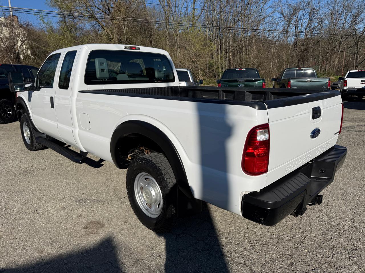 Ford F-250 SD XL SuperCab Long Bed 4WD 2016