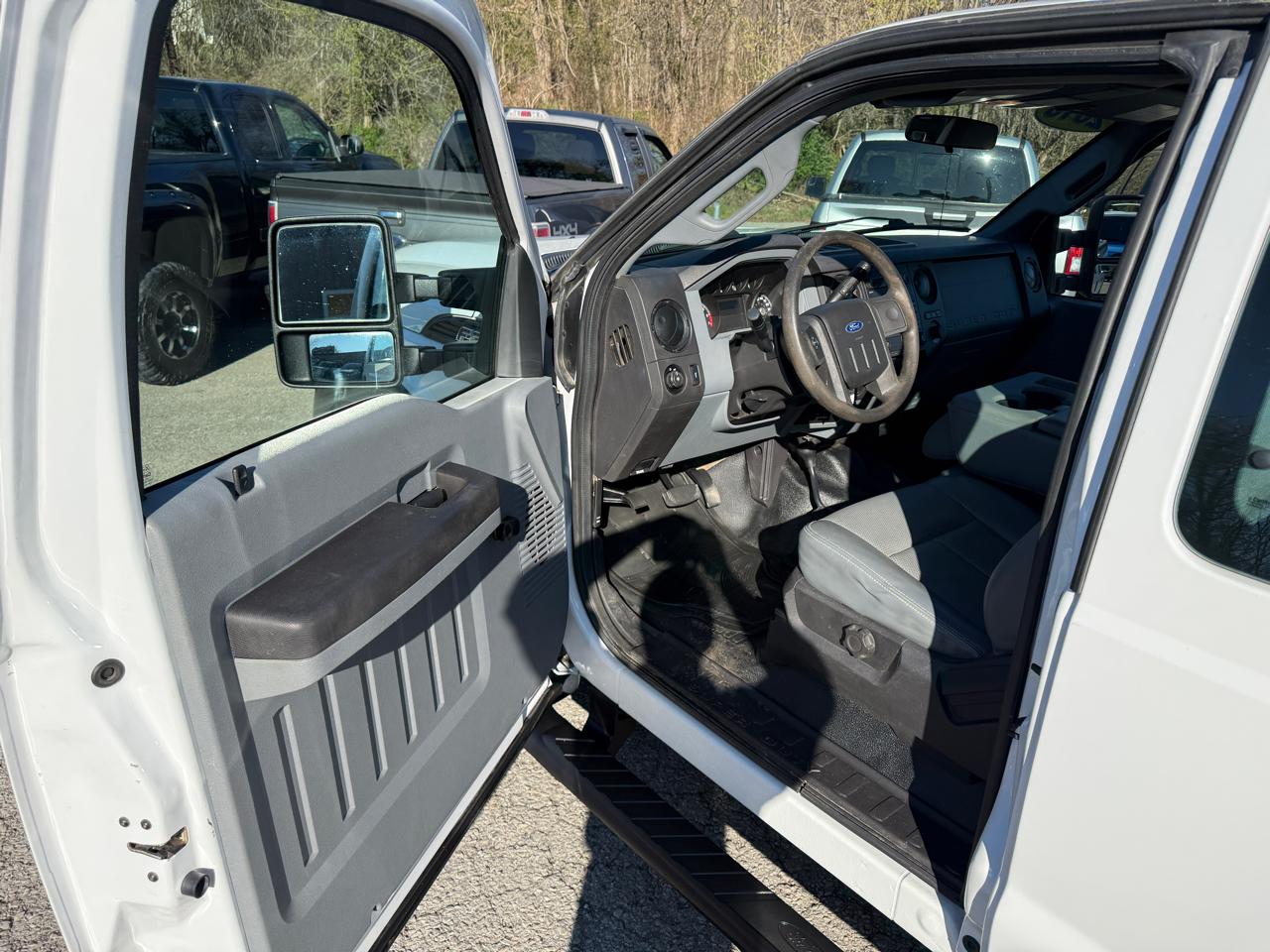 Ford F-250 SD XL SuperCab Long Bed 4WD 2016