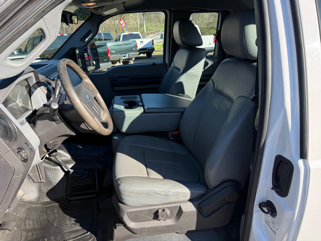 Ford F-250 SD XL SuperCab Long Bed 4WD 2016