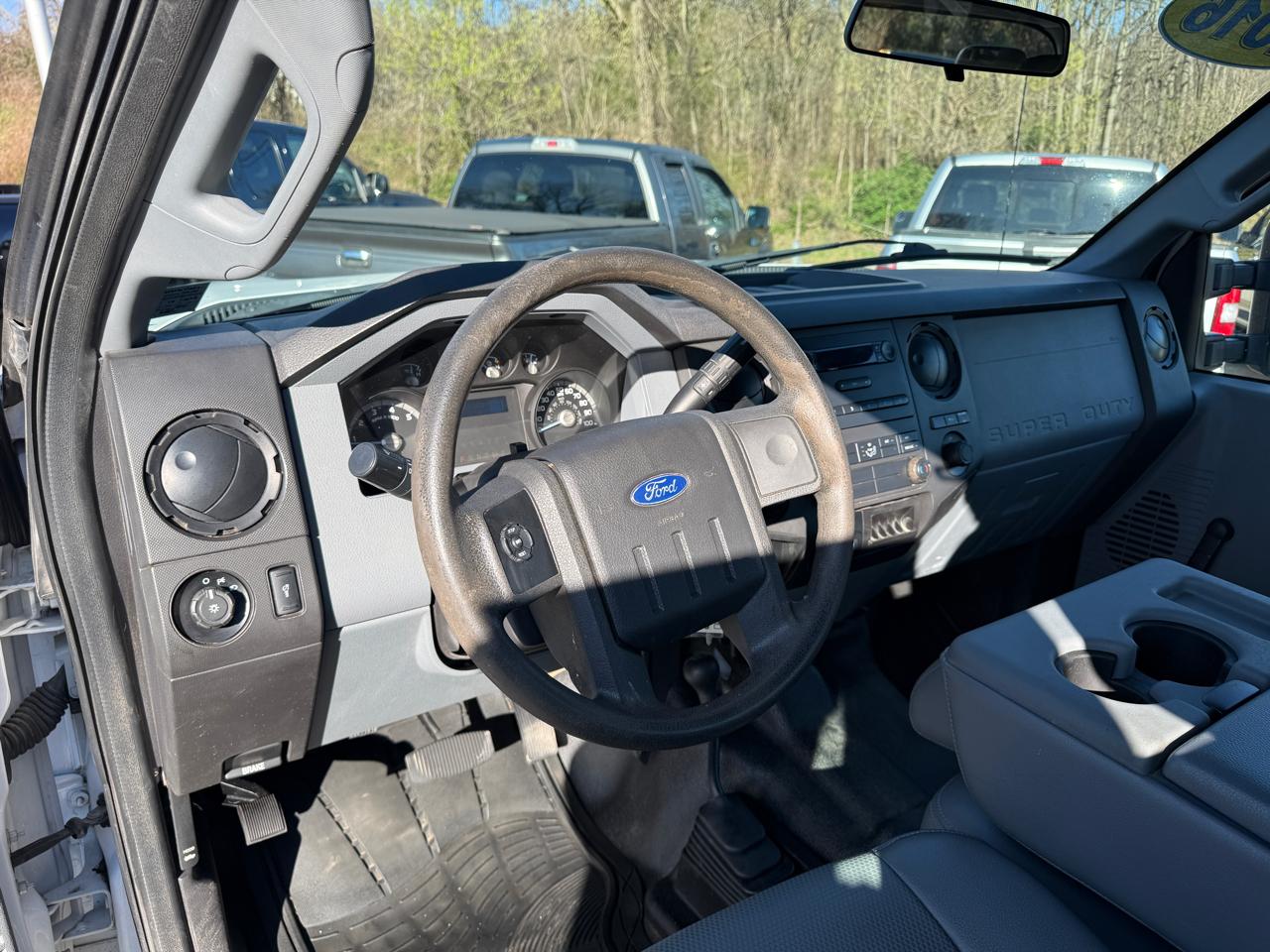 Ford F-250 SD XL SuperCab Long Bed 4WD 2016