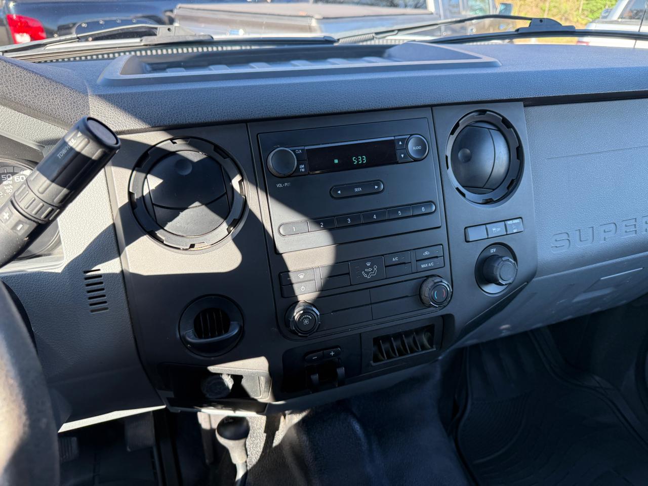 Ford F-250 SD XL SuperCab Long Bed 4WD 2016