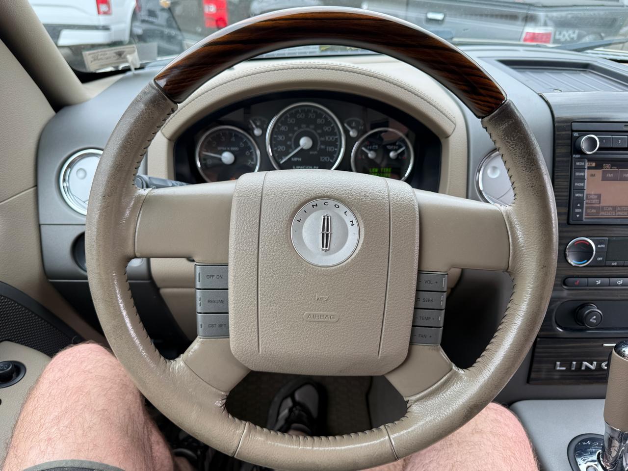 Lincoln Mark LT 4WD 2008