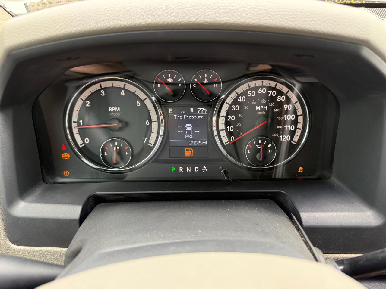 RAM 1500 SLT Crew Cab 4WD 2010