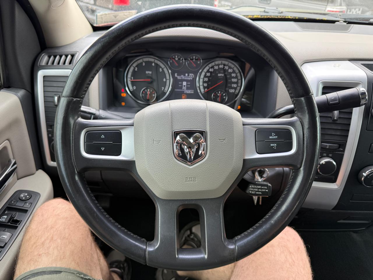 RAM 1500 SLT Crew Cab 4WD 2010