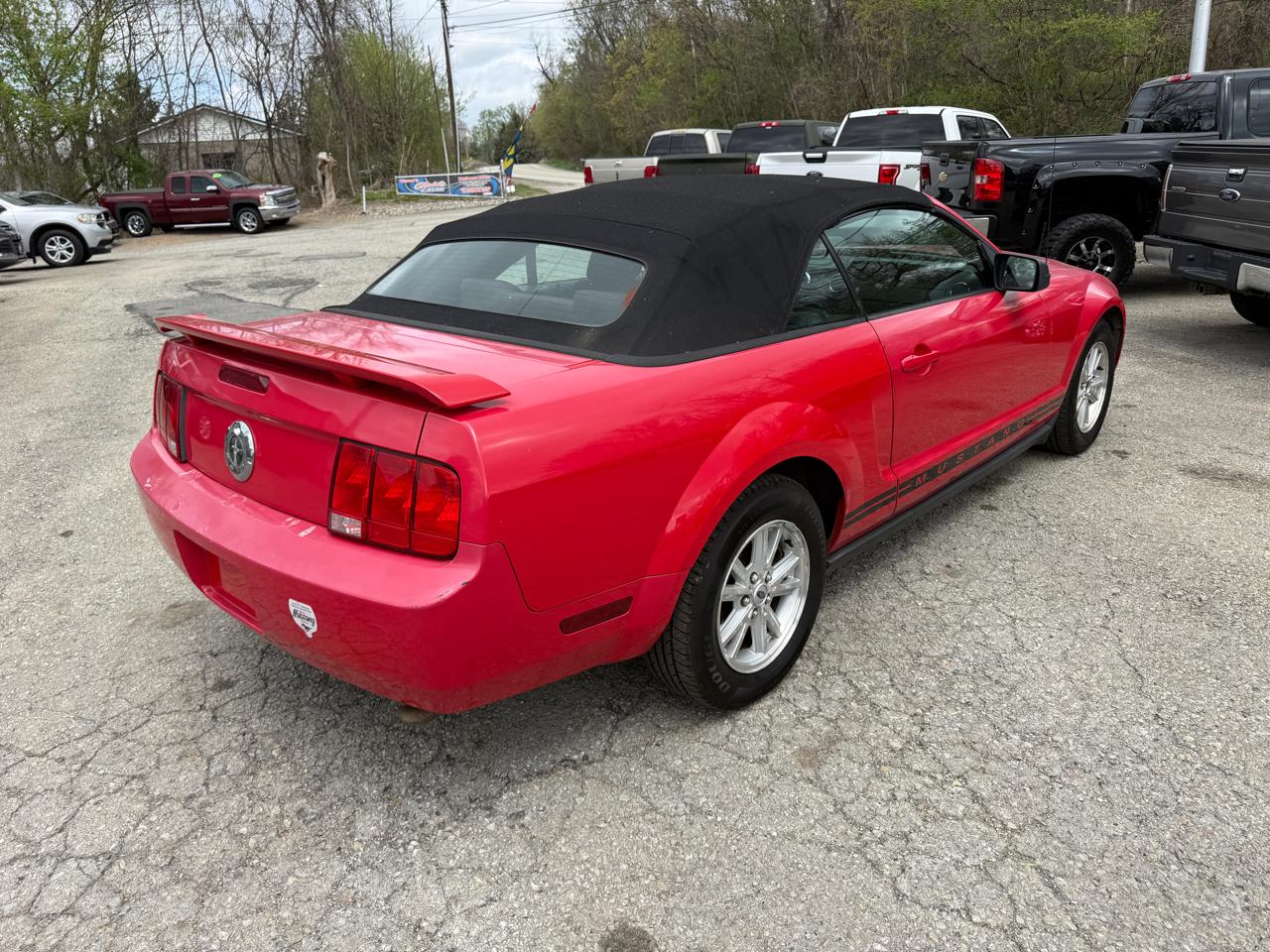 Ford Mustang V6 Deluxe Convertible 2006