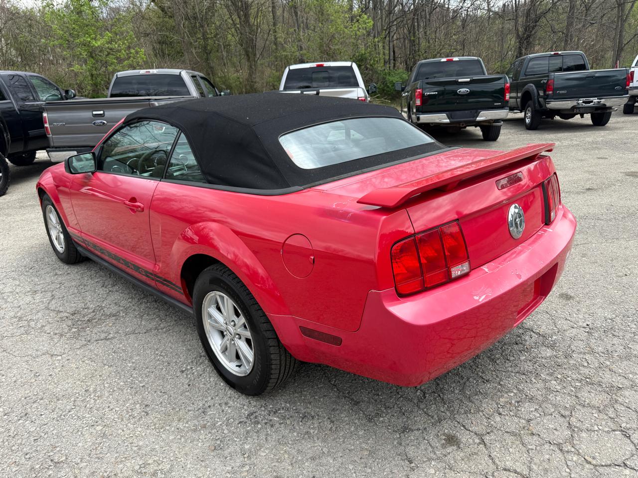Ford Mustang V6 Deluxe Convertible 2006