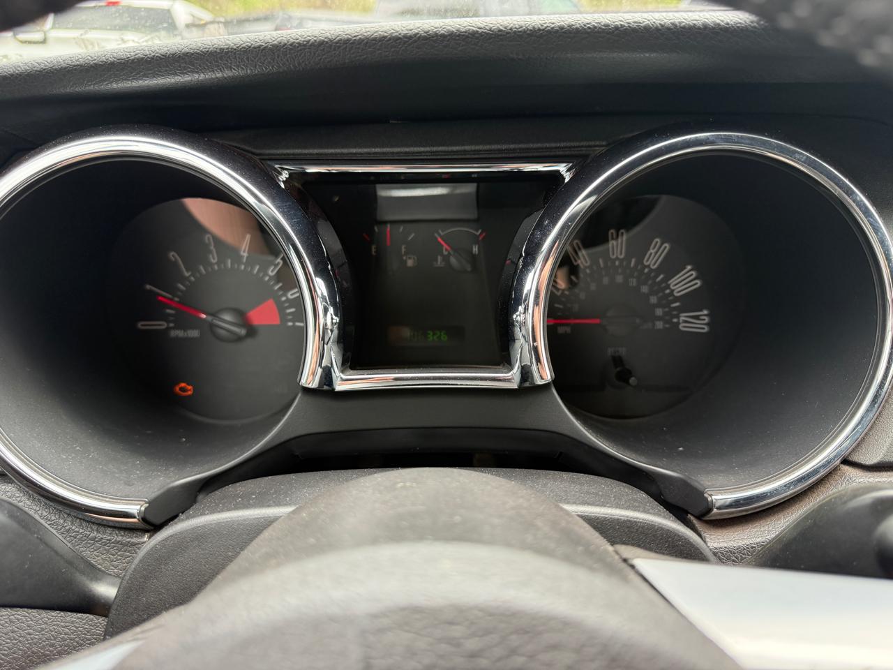 Ford Mustang V6 Deluxe Convertible 2006