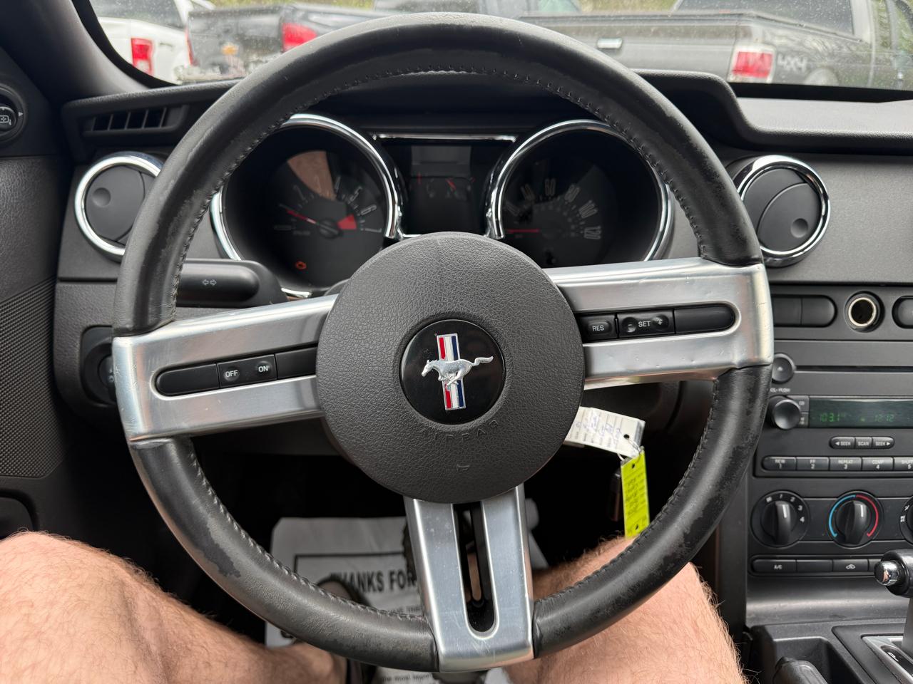 Ford Mustang V6 Deluxe Convertible 2006