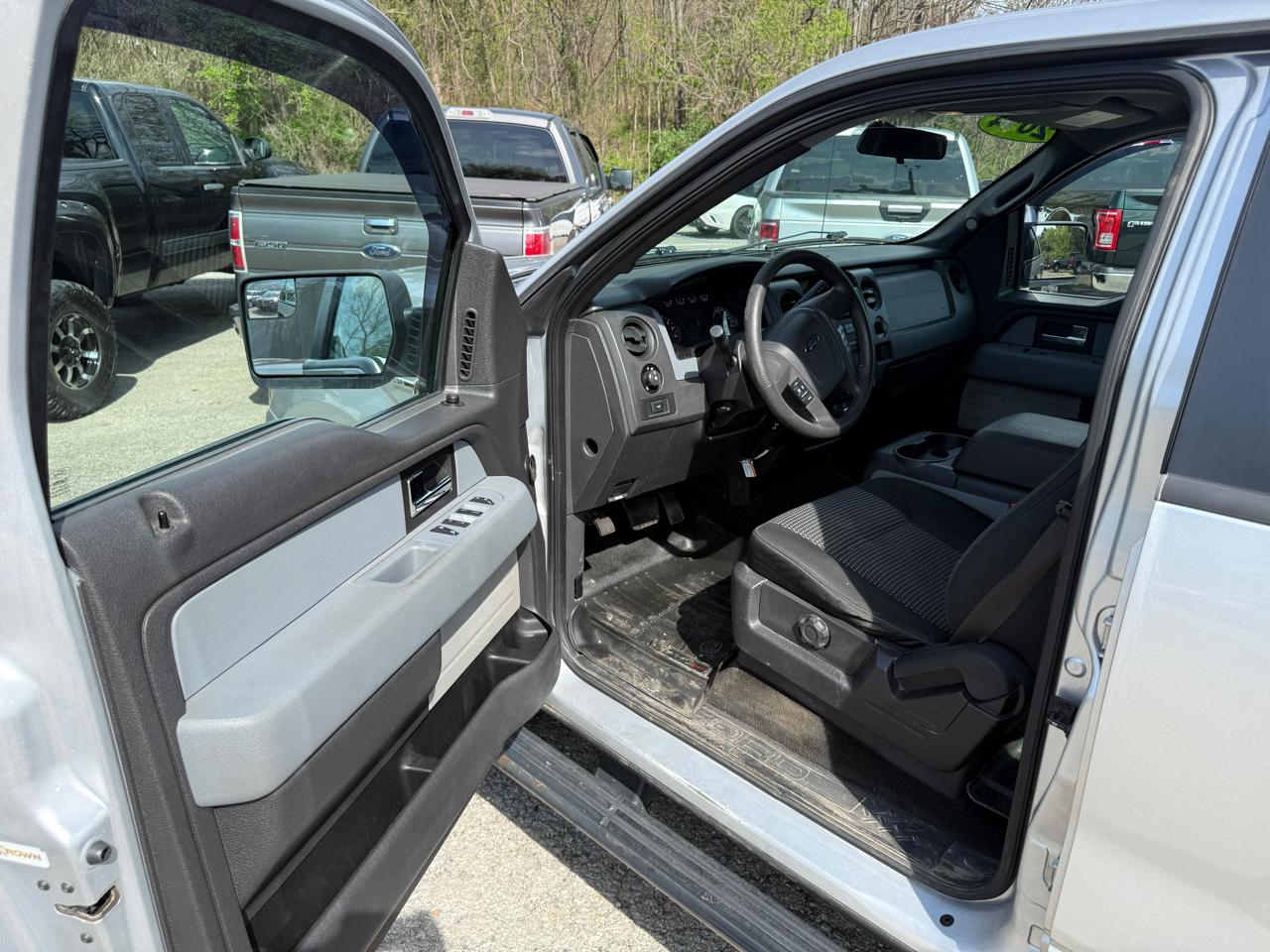 Ford F-150 STX SuperCrew 4WD 2014