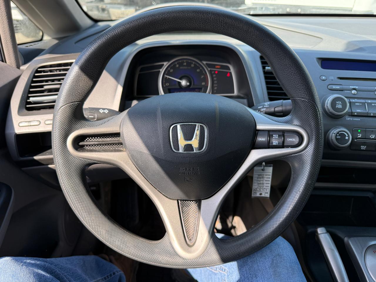 Honda Civic LX Sedan 5-Speed AT 2010