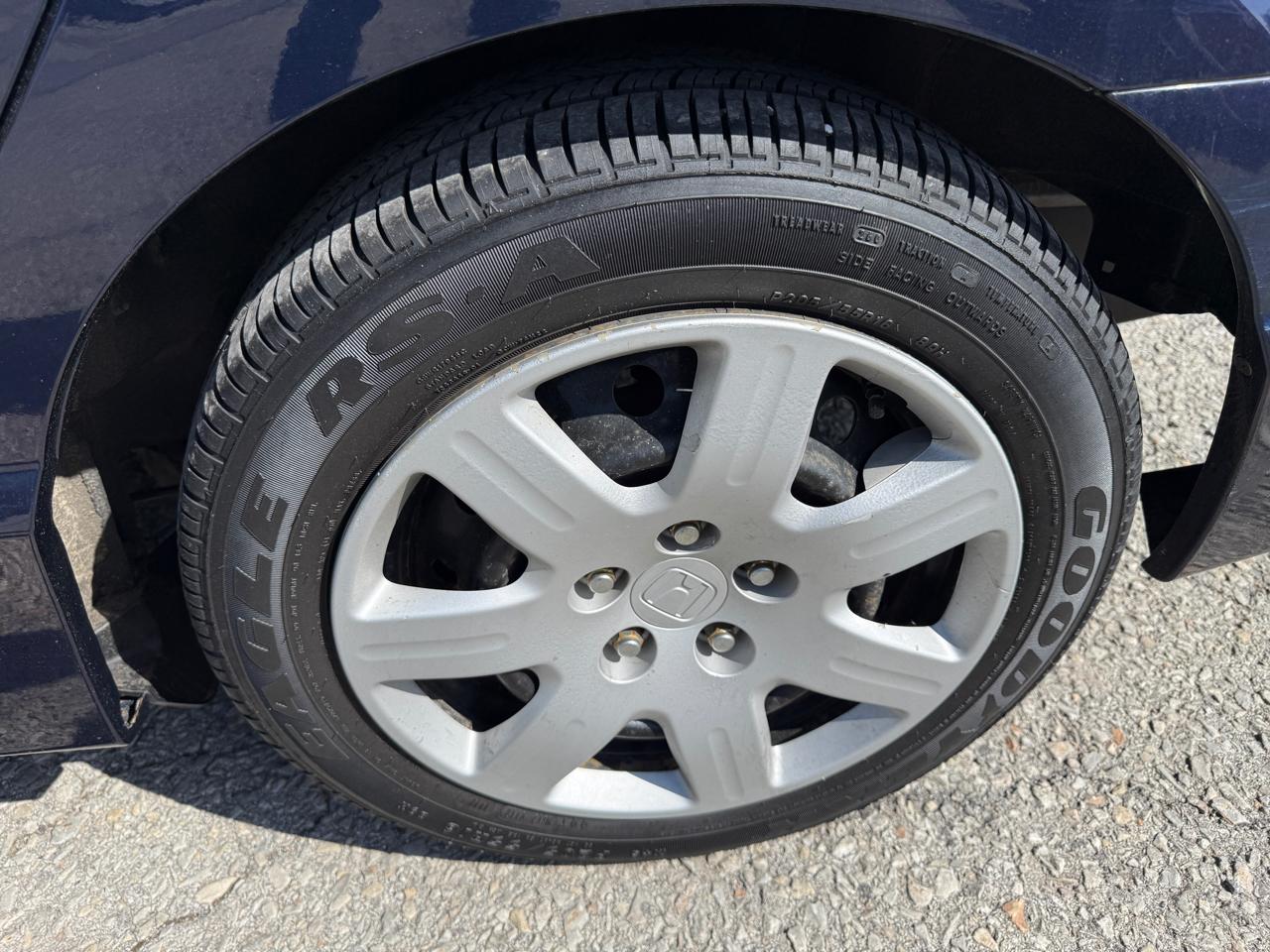 Honda Civic LX Sedan 5-Speed AT 2010