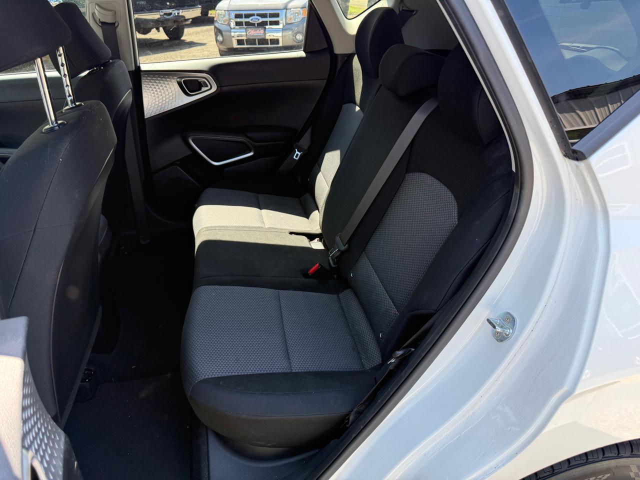 Kia Soul LX CVT 2023