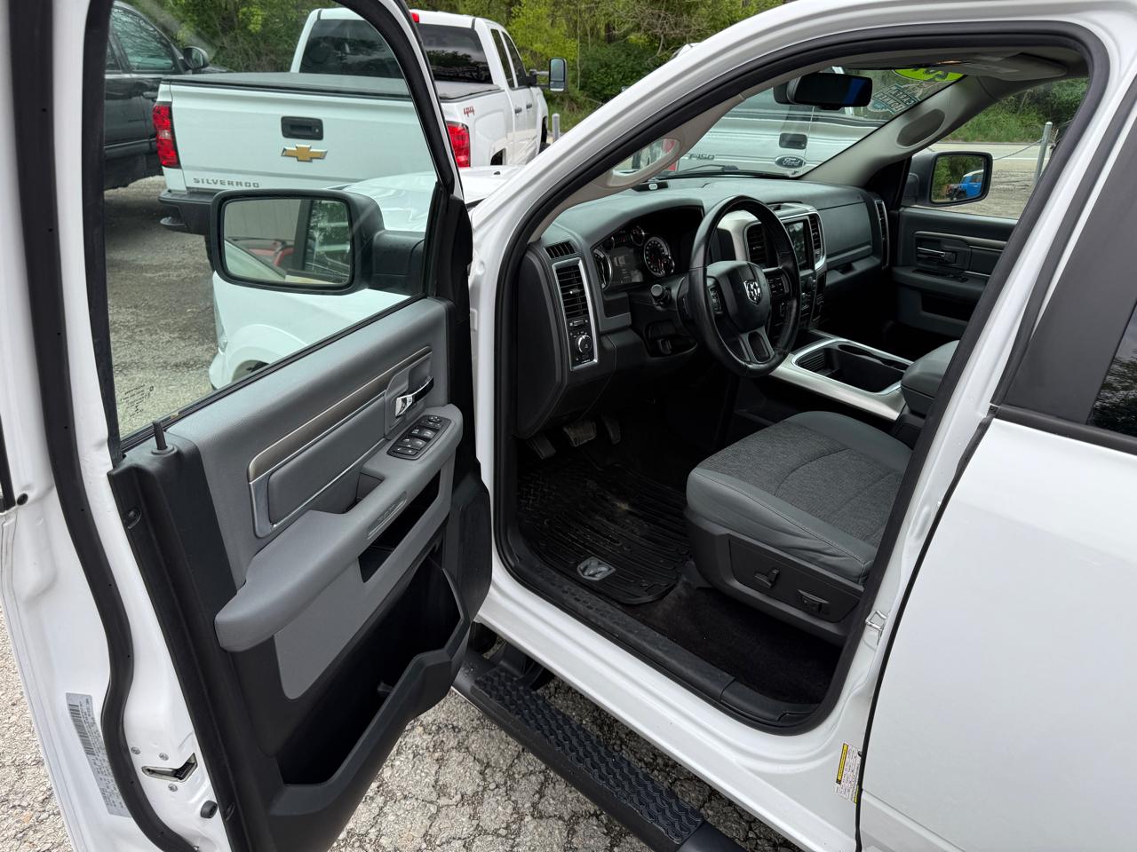 RAM 1500 Harvest 4x4 Crew Cab 5'7" Box 2018