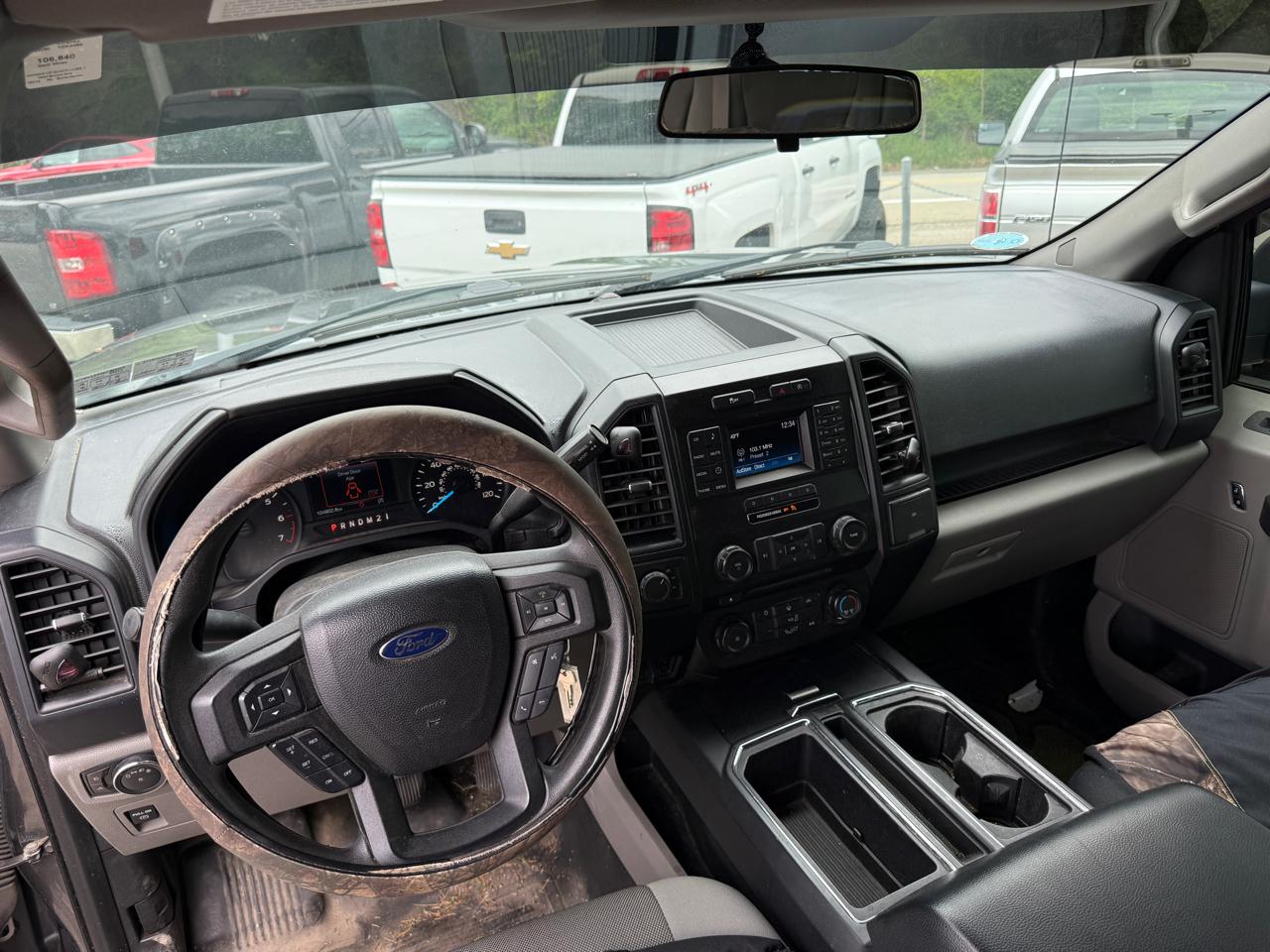 Ford F-150 XL SuperCrew 5.5-ft. Bed 4WD 2016