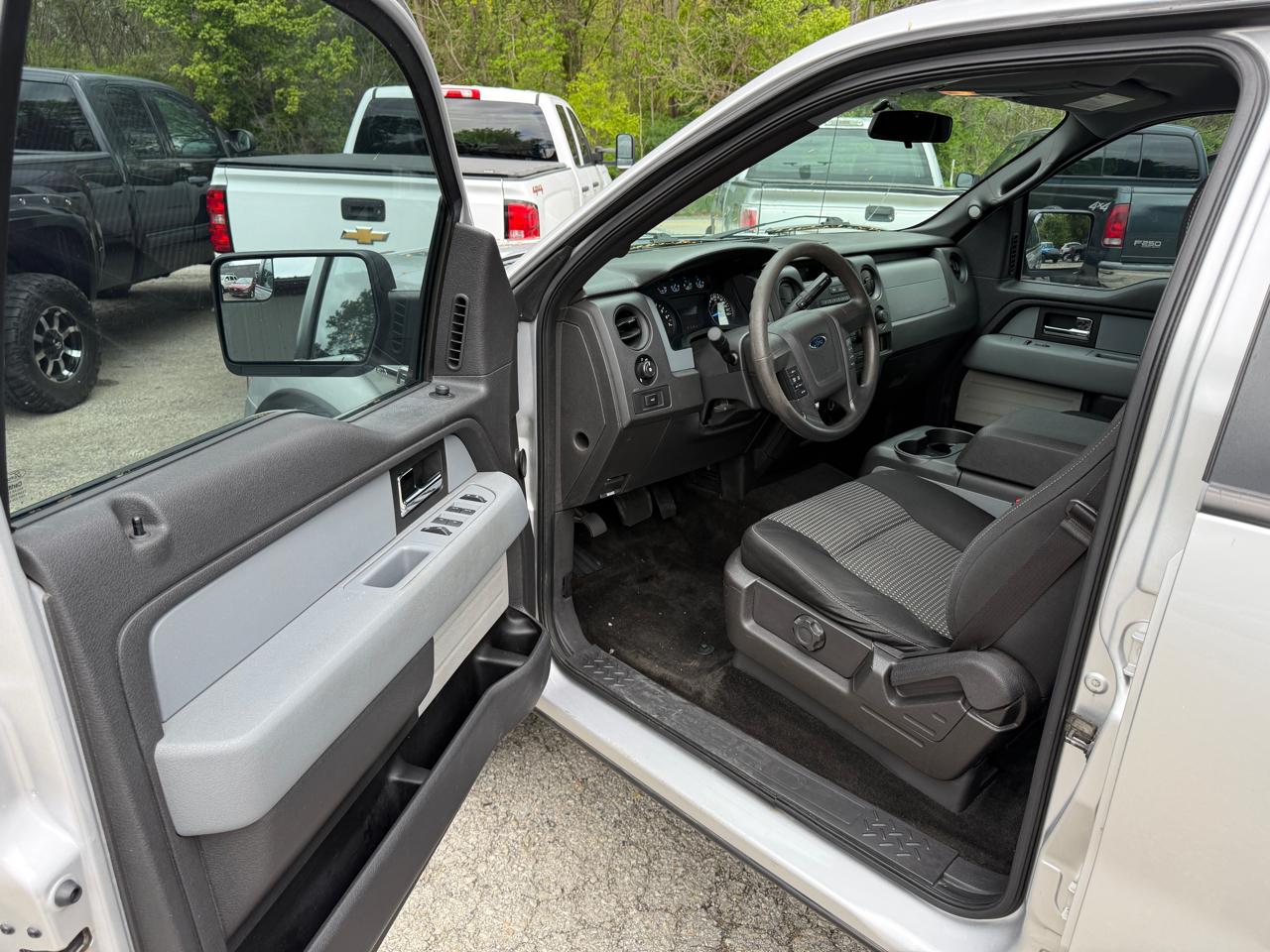 Ford F-150 STX SuperCab 5.5-ft. Bed 4WD 2014