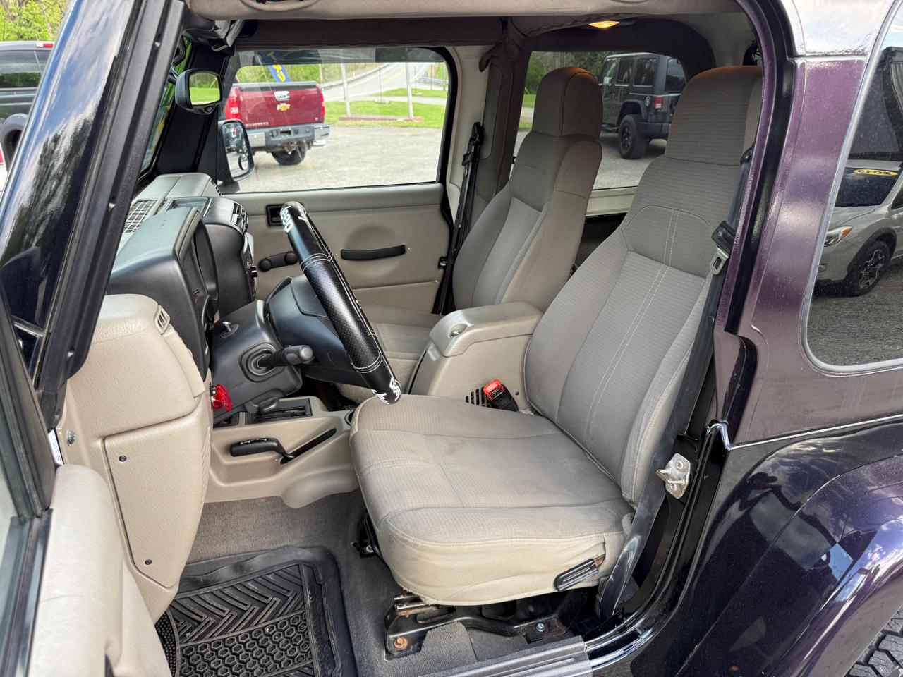 Jeep Wrangler Sahara 2004