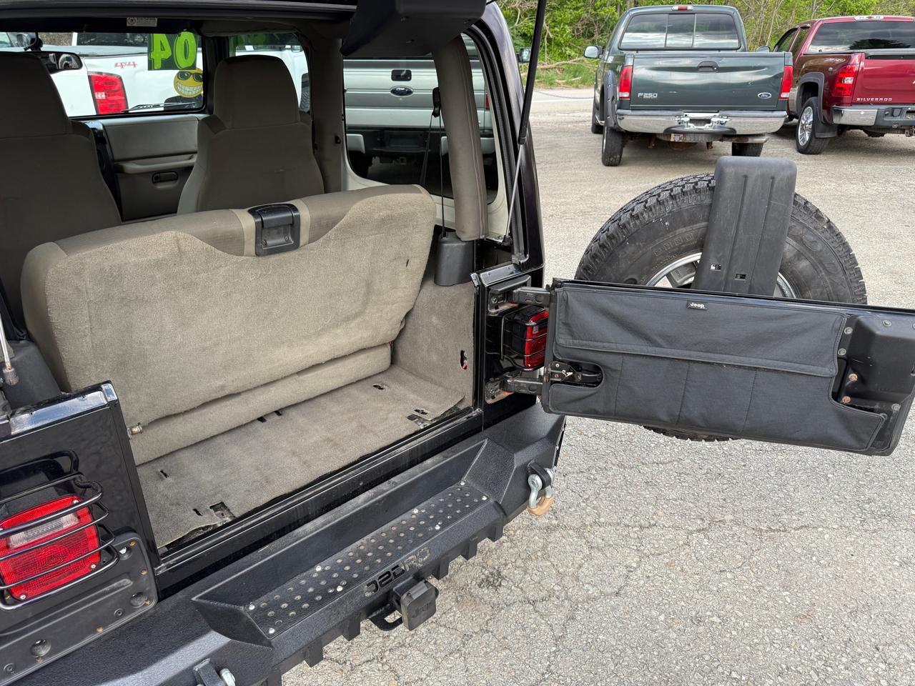 Jeep Wrangler Sahara 2004