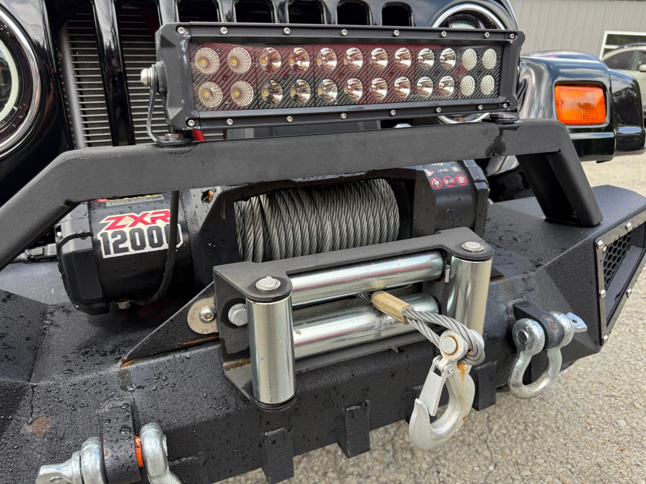 Jeep Wrangler Sahara 2004