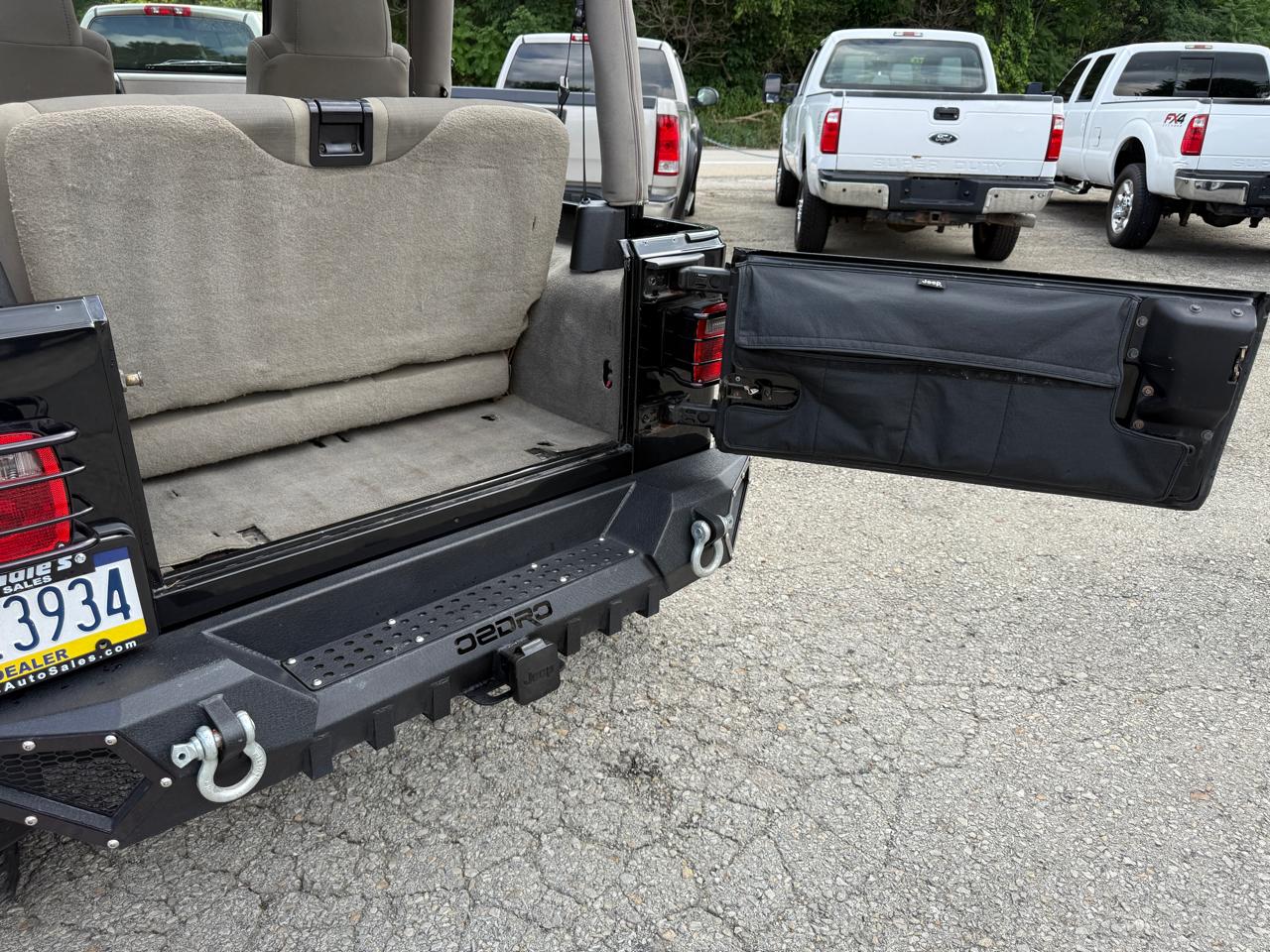 Jeep Wrangler Sahara 2004