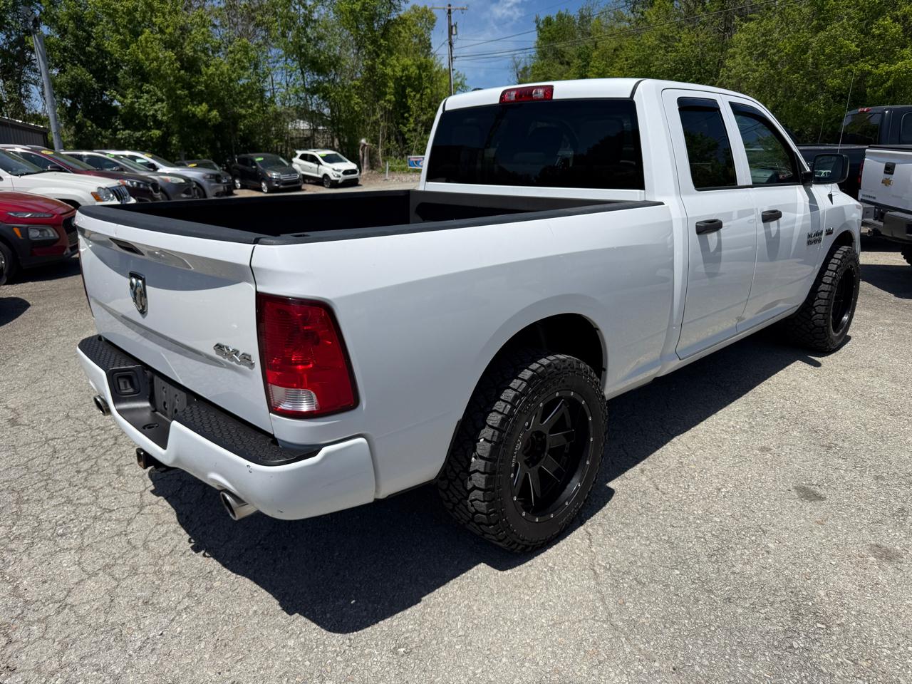 RAM 1500 ST Quad Cab 4WD 2016