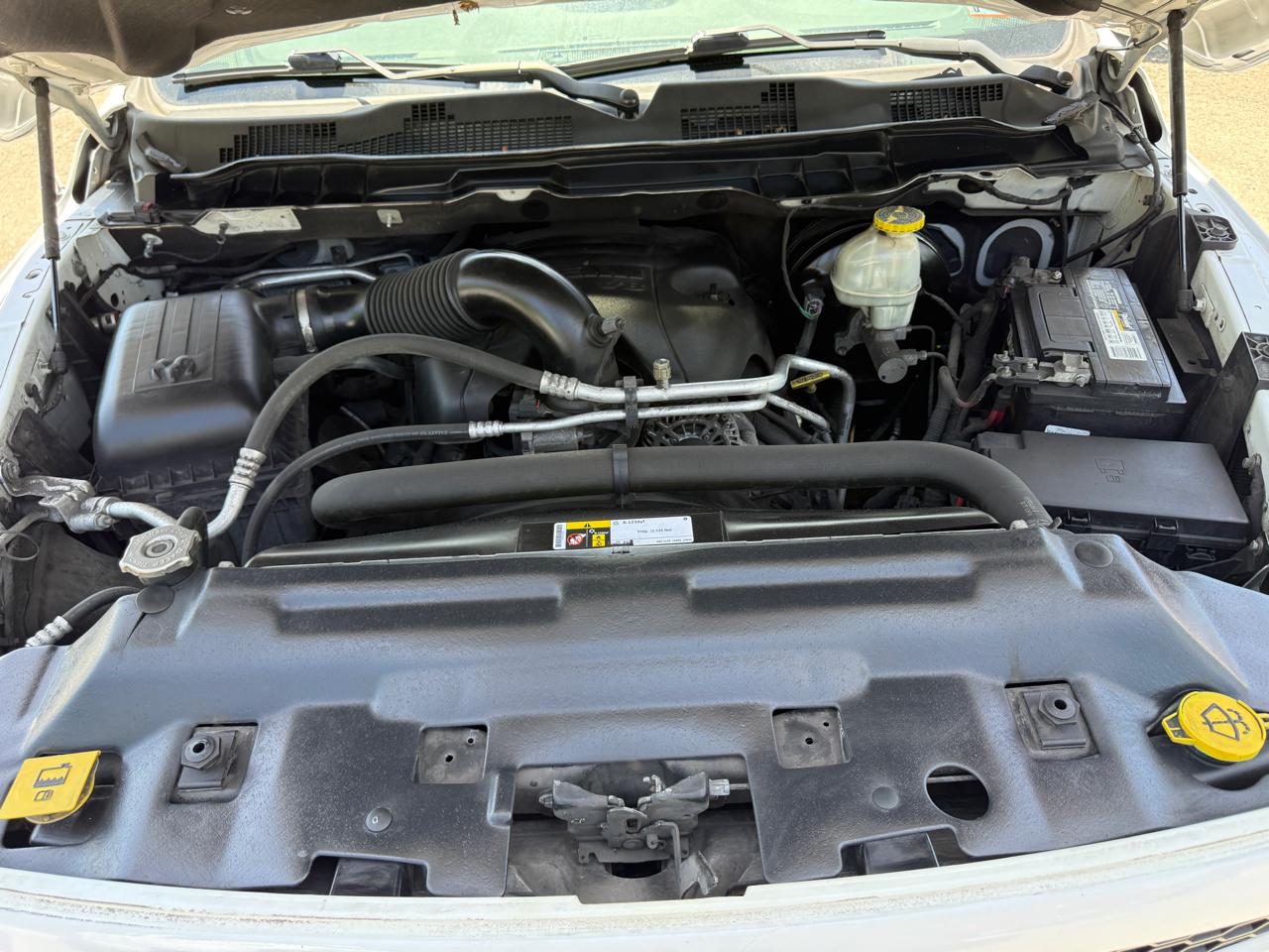 RAM 1500 ST Quad Cab 4WD 2016
