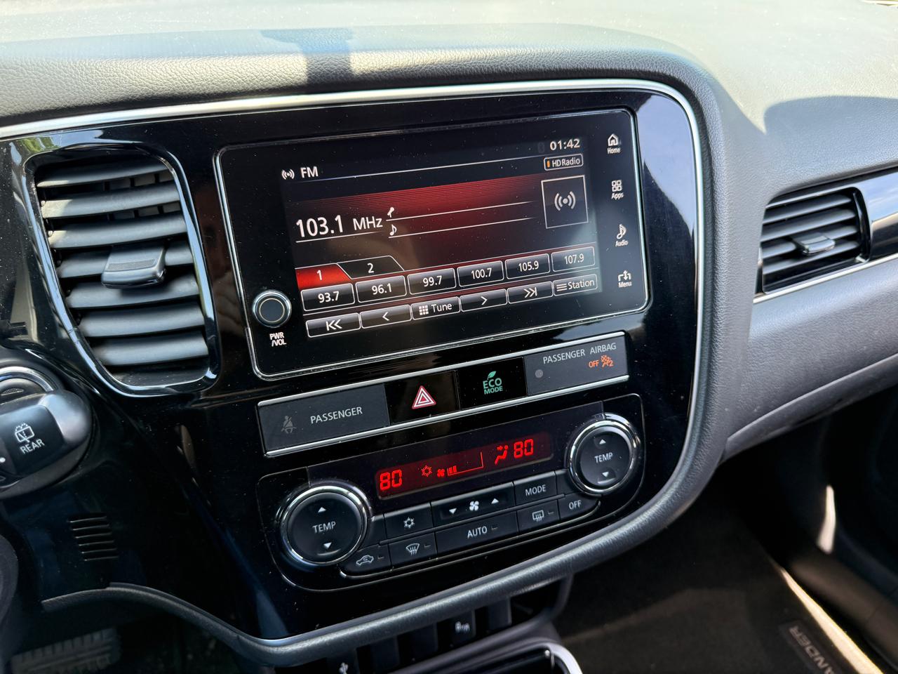 Mitsubishi Outlander LE 4D SUV AWD 2019