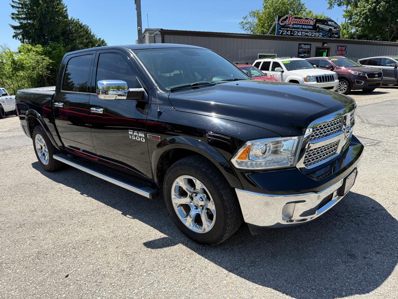 RAM 1500 Laramie Crew Cab SWB 4WD 2015