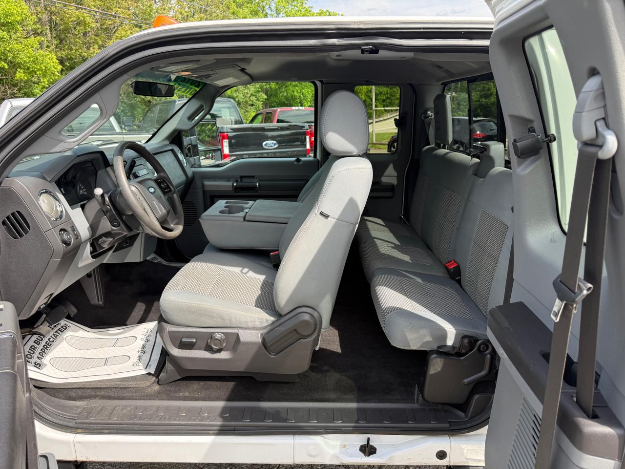 Ford F-250 SD XLT SuperCab Long Bed 4WD 2012