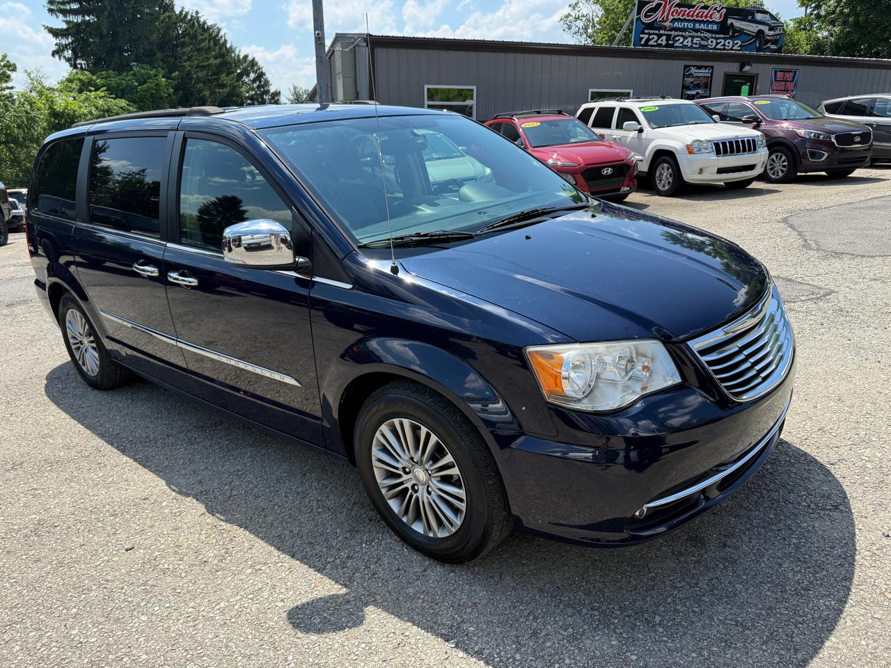 Chrysler Town & Country Touring-L 2014