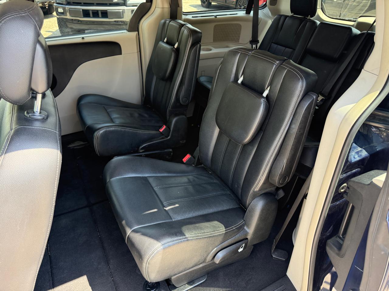 Chrysler Town & Country Touring-L 2014