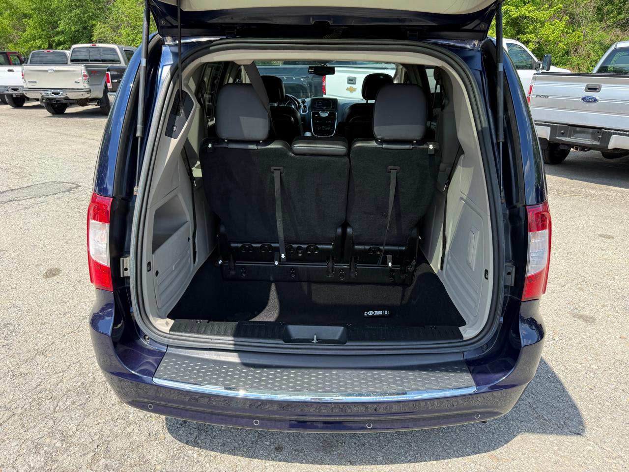 Chrysler Town & Country Touring-L 2014