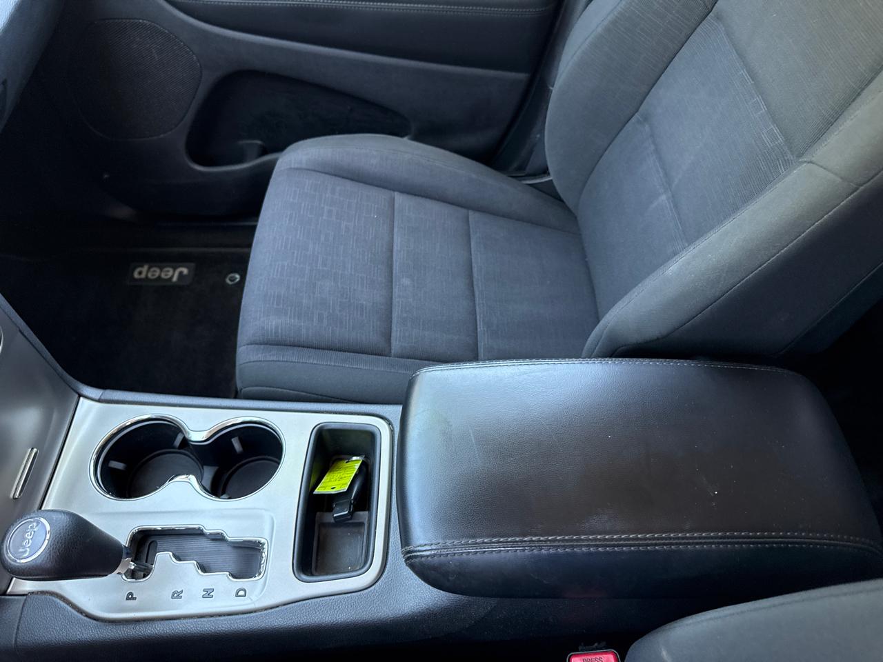 Jeep Grand Cherokee Laredo 4WD 2013
