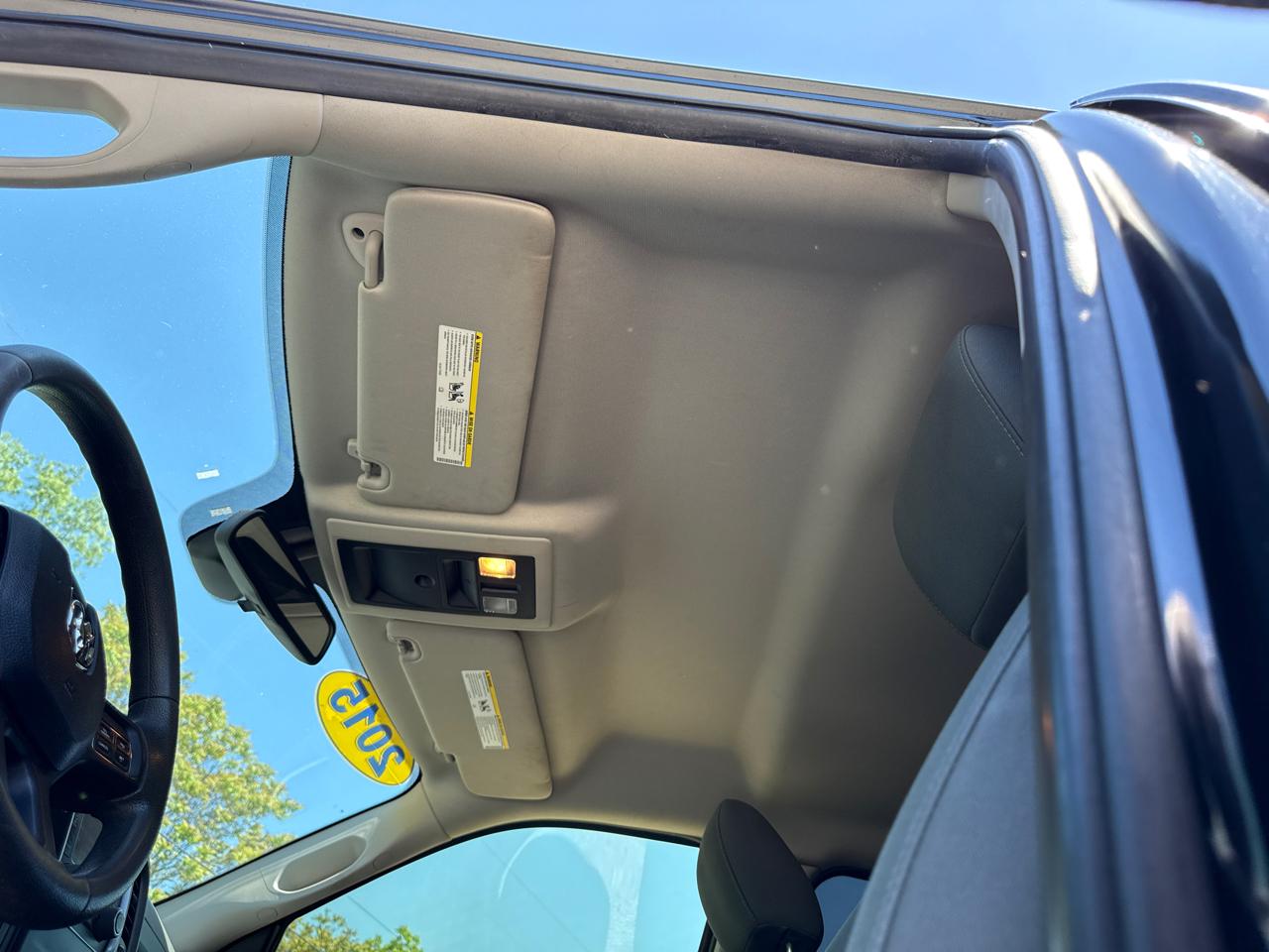 RAM 1500 Express 4x4 Quad Cab 6'4" Box 2015