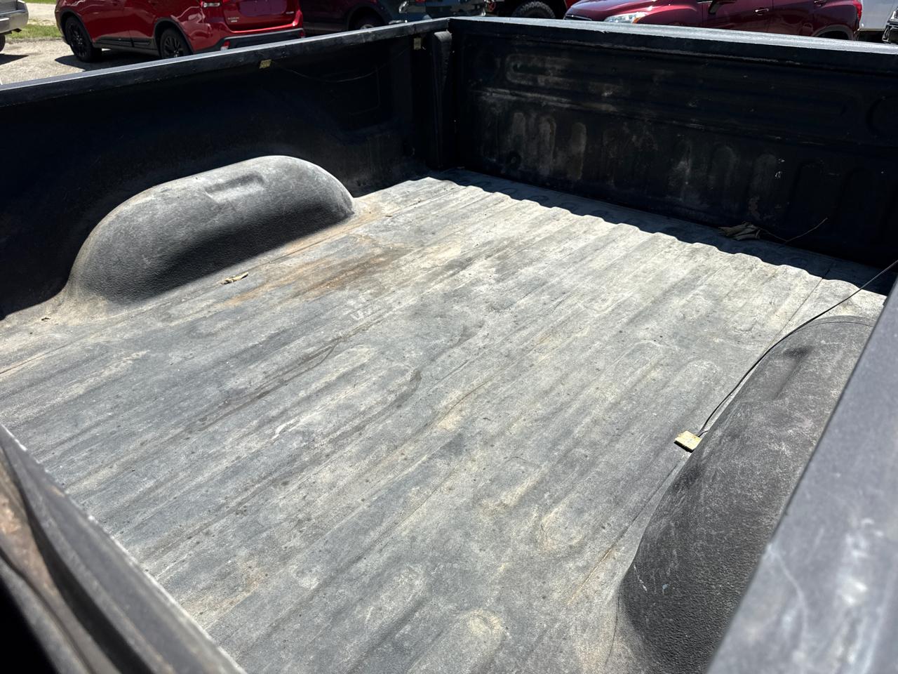 RAM 1500 Express 4x4 Quad Cab 6'4" Box 2015