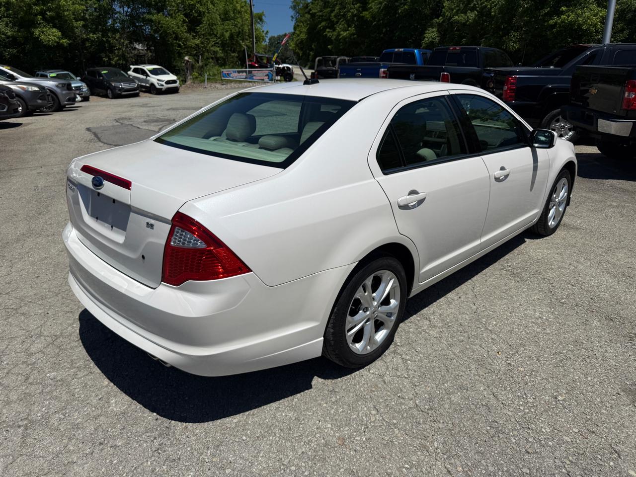 Ford Fusion SE 2012