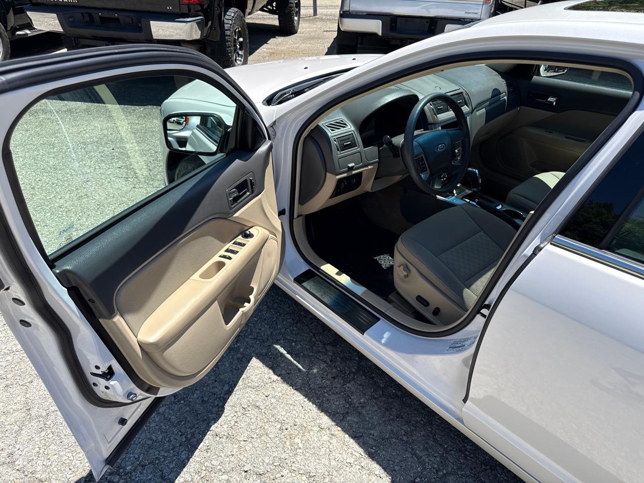 Ford Fusion SE 2012