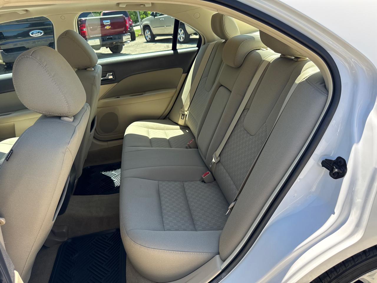 Ford Fusion SE 2012