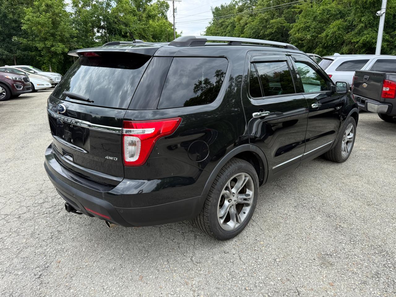 Ford Explorer Limited 4WD 2013