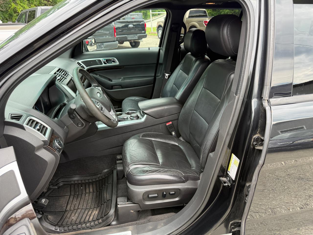 Ford Explorer Limited 4WD 2013