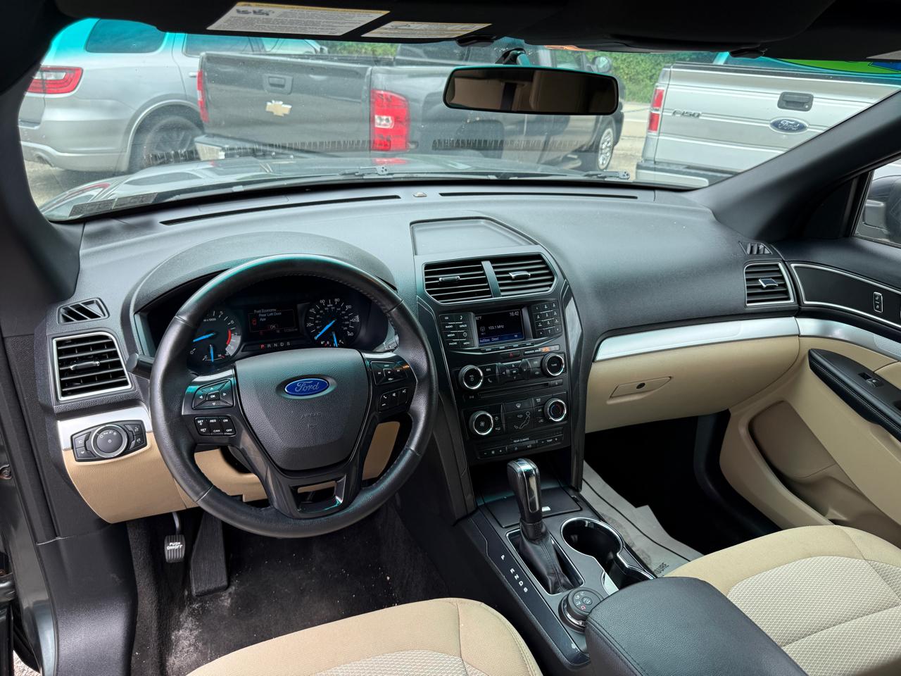 Ford Explorer XLT 4WD 2016