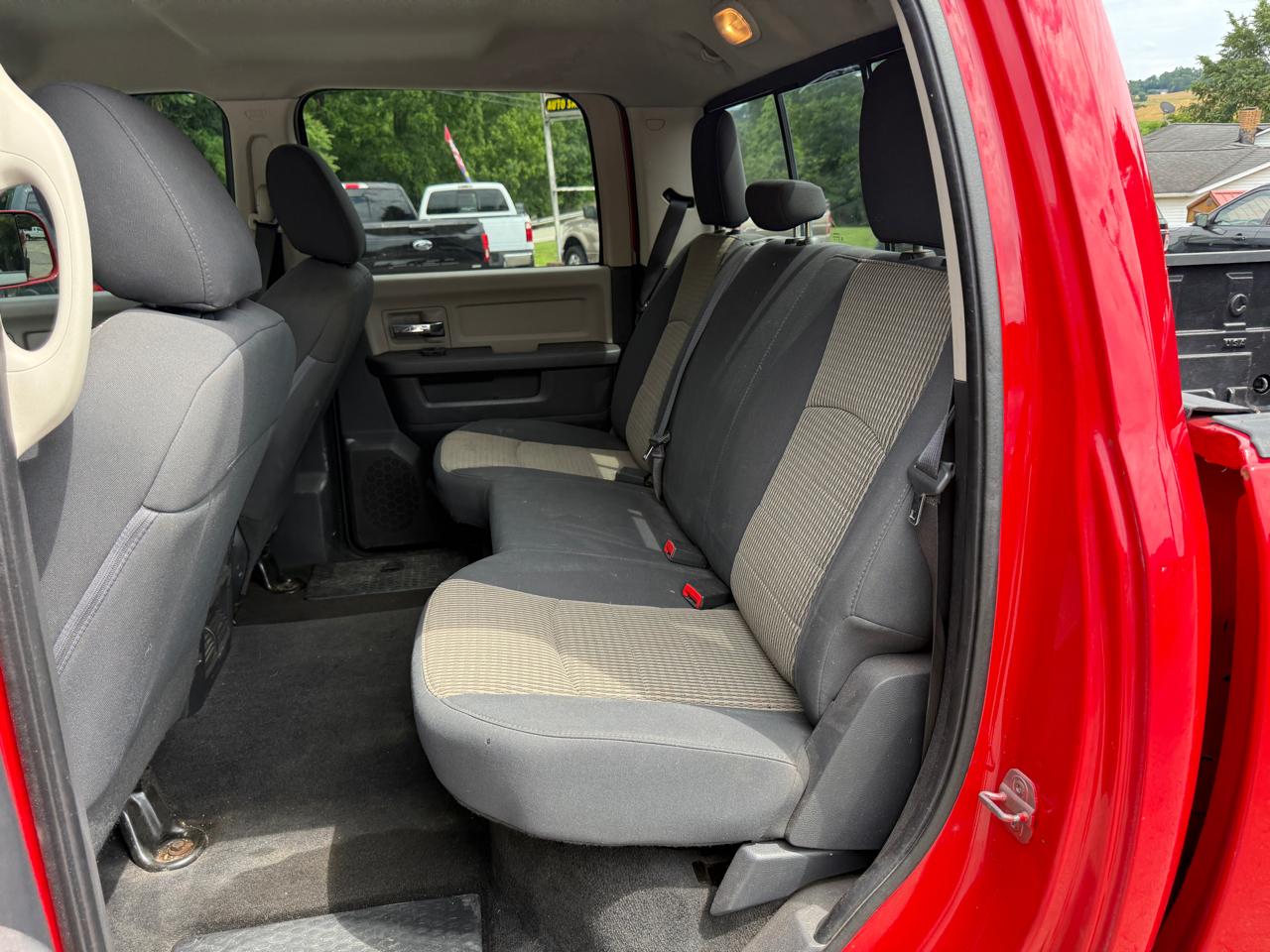 RAM 2500 SLT Crew Cab SWB 4WD 2012