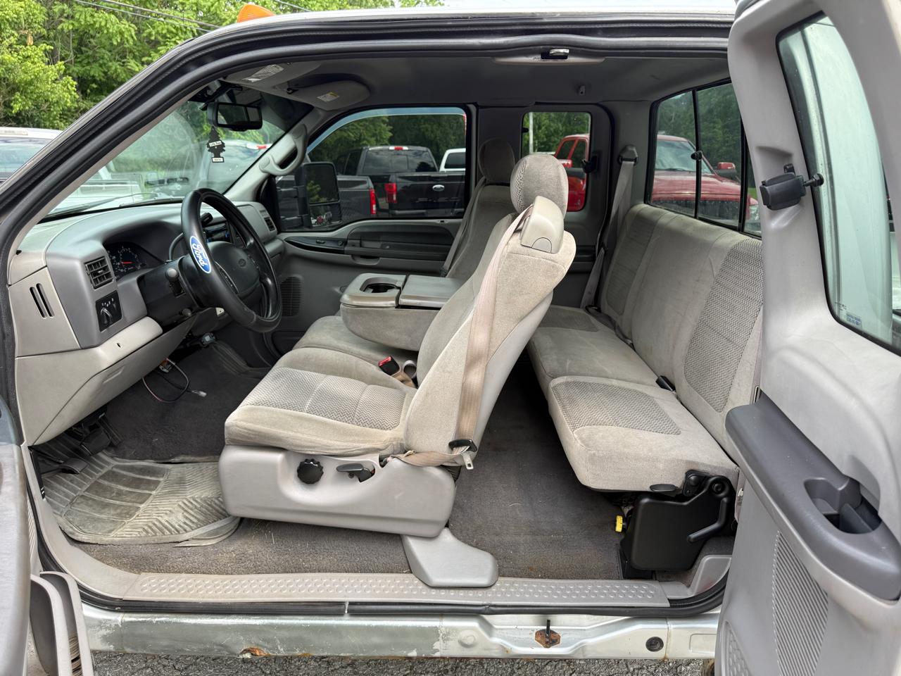 Ford F-250 SD XLT SuperCab Short Bed 4WD 2001