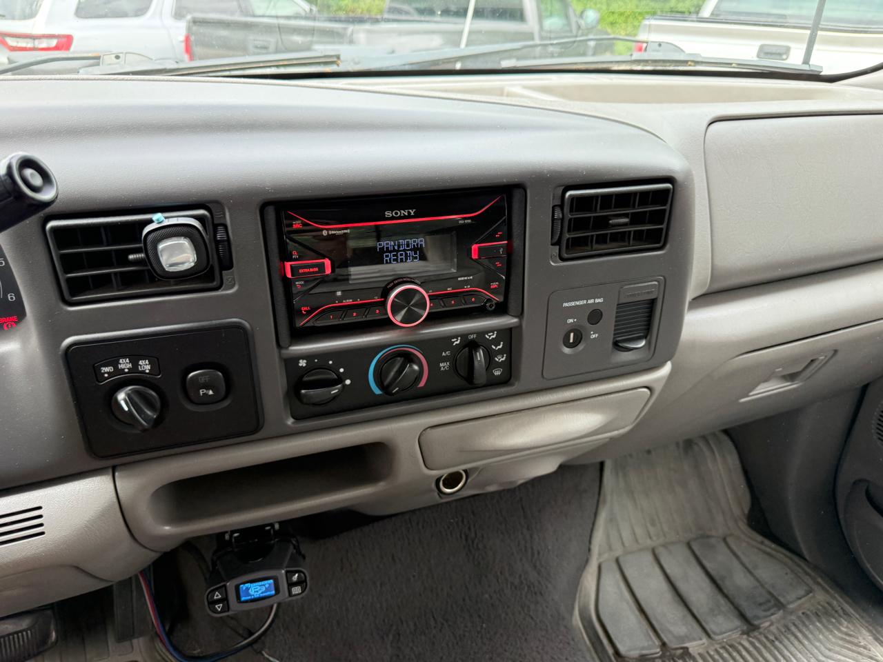Ford F-250 SD XLT SuperCab Short Bed 4WD 2001