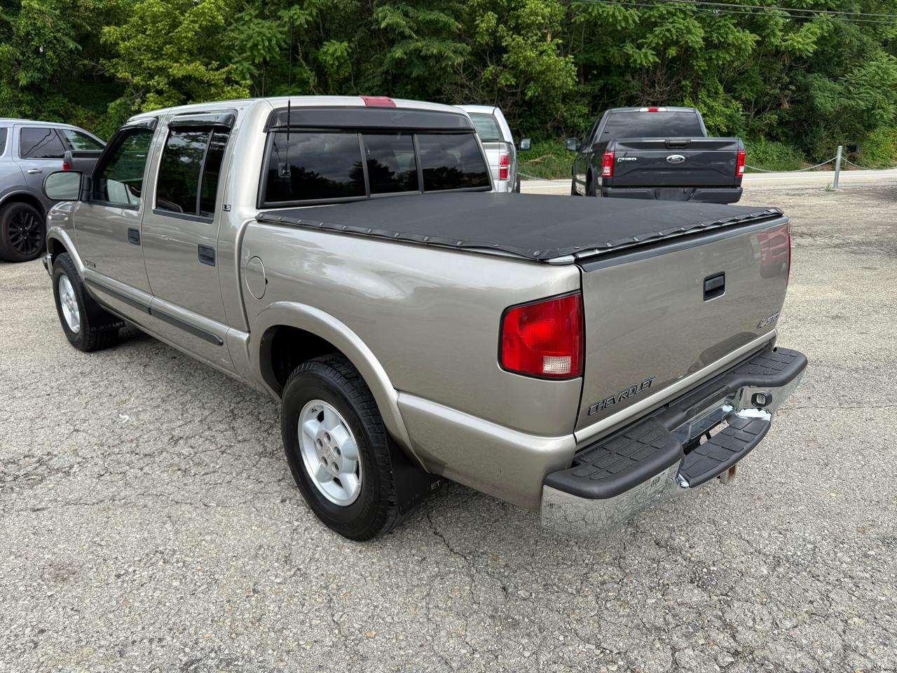 Chevrolet S10 Pickup LS Crew Cab 4WD 2002