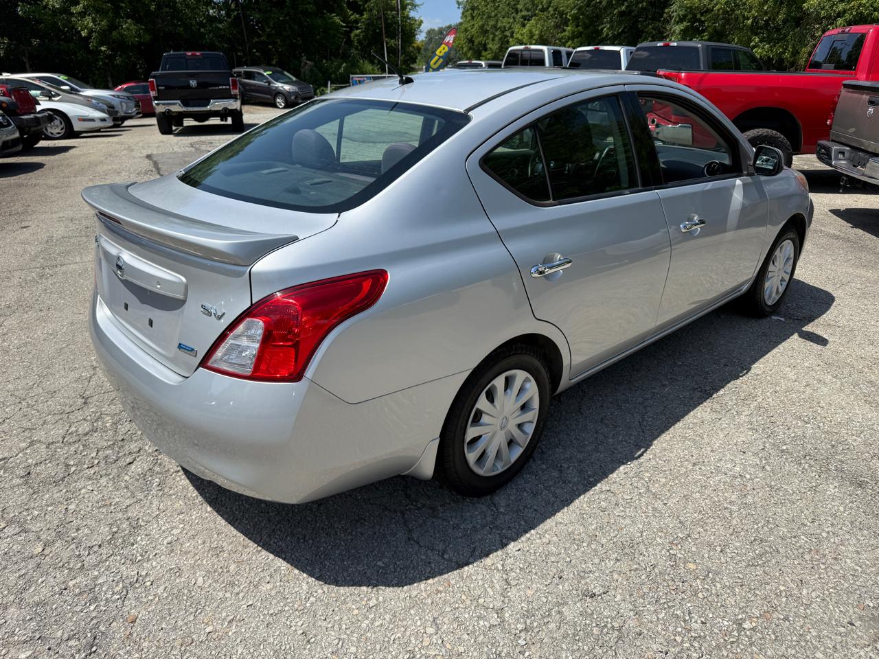 Nissan Versa 1.6 S Plus 2014
