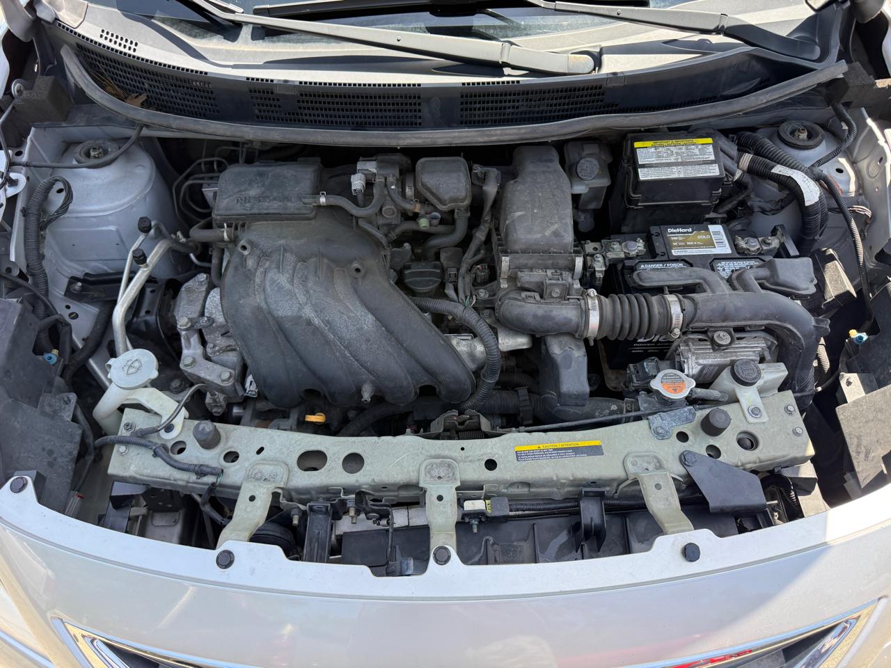 Nissan Versa 1.6 S Plus 2014