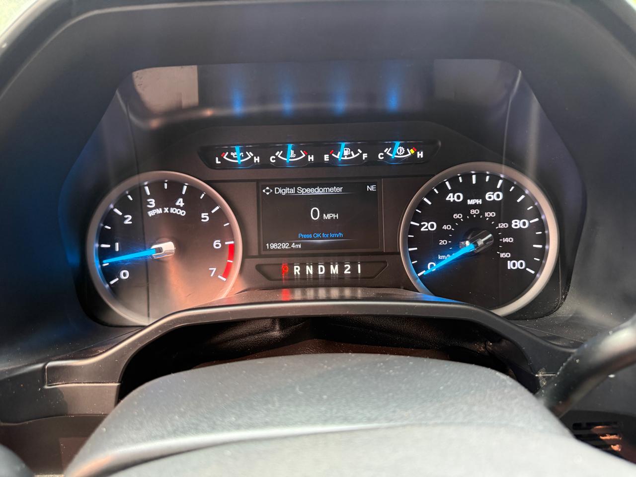 Ford F-250 SD XLT Crew Cab 4WD 2017