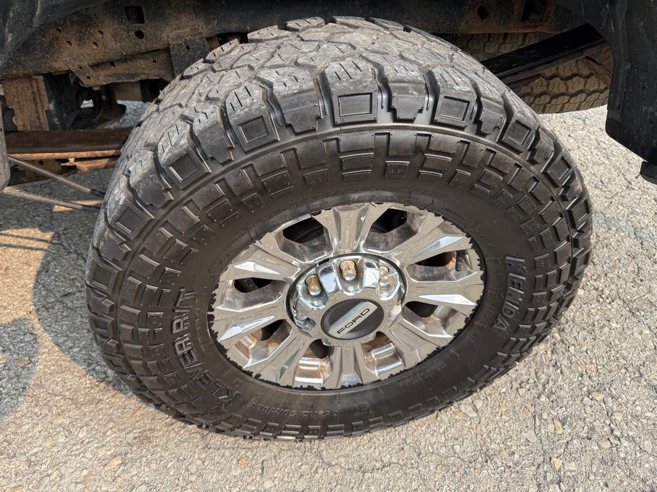 Ford F-250 SD XLT Crew Cab 4WD 2017