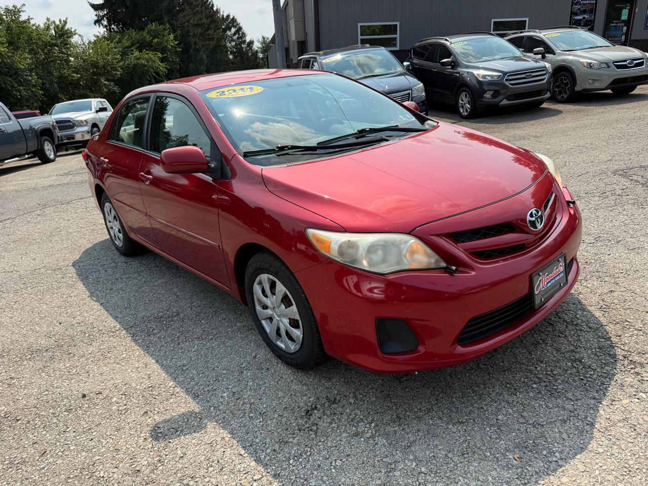 Toyota Corolla LE 4-Speed AT 2011
